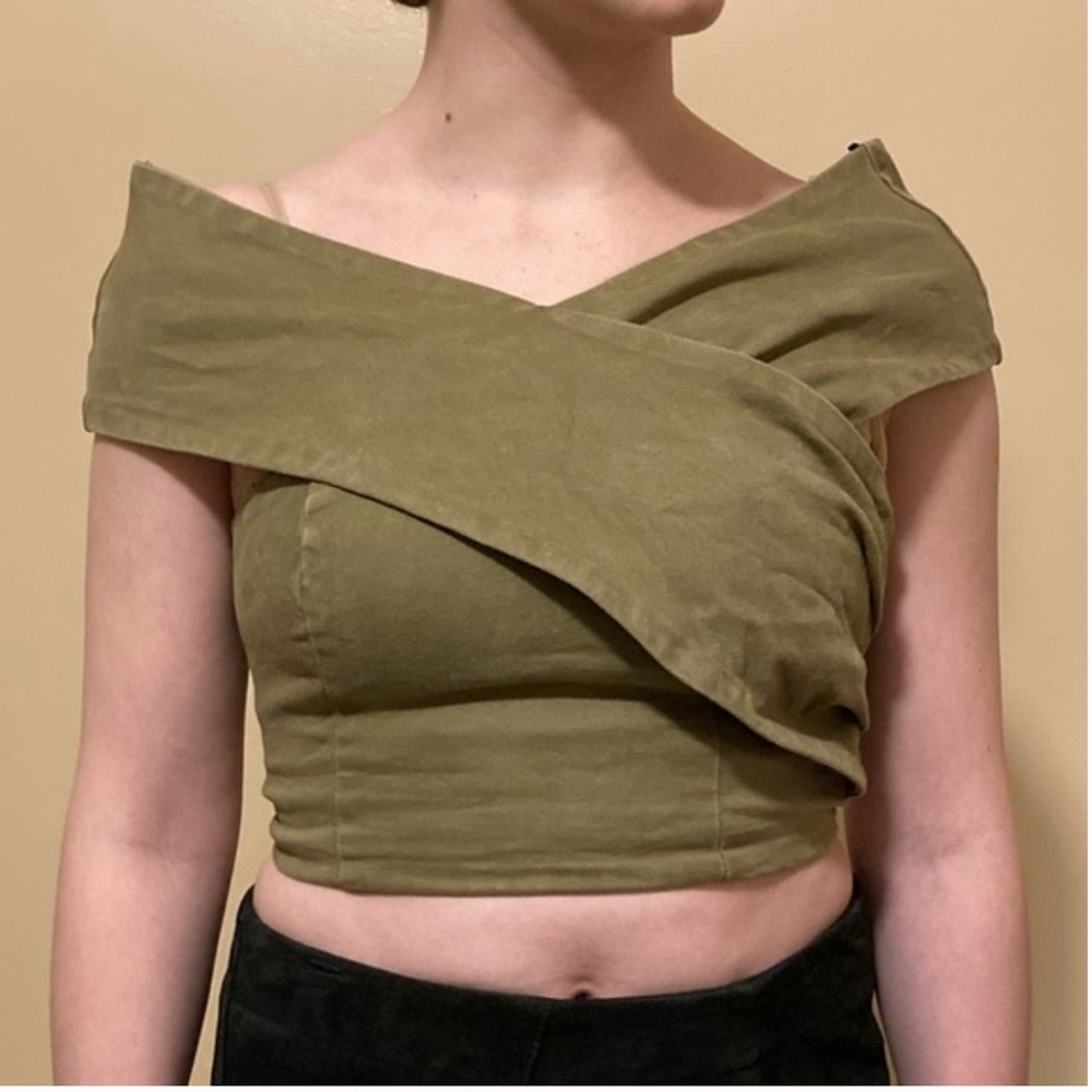J.O.A. Olive Green Asymmetrical Zip Up Crop Top, Size Small